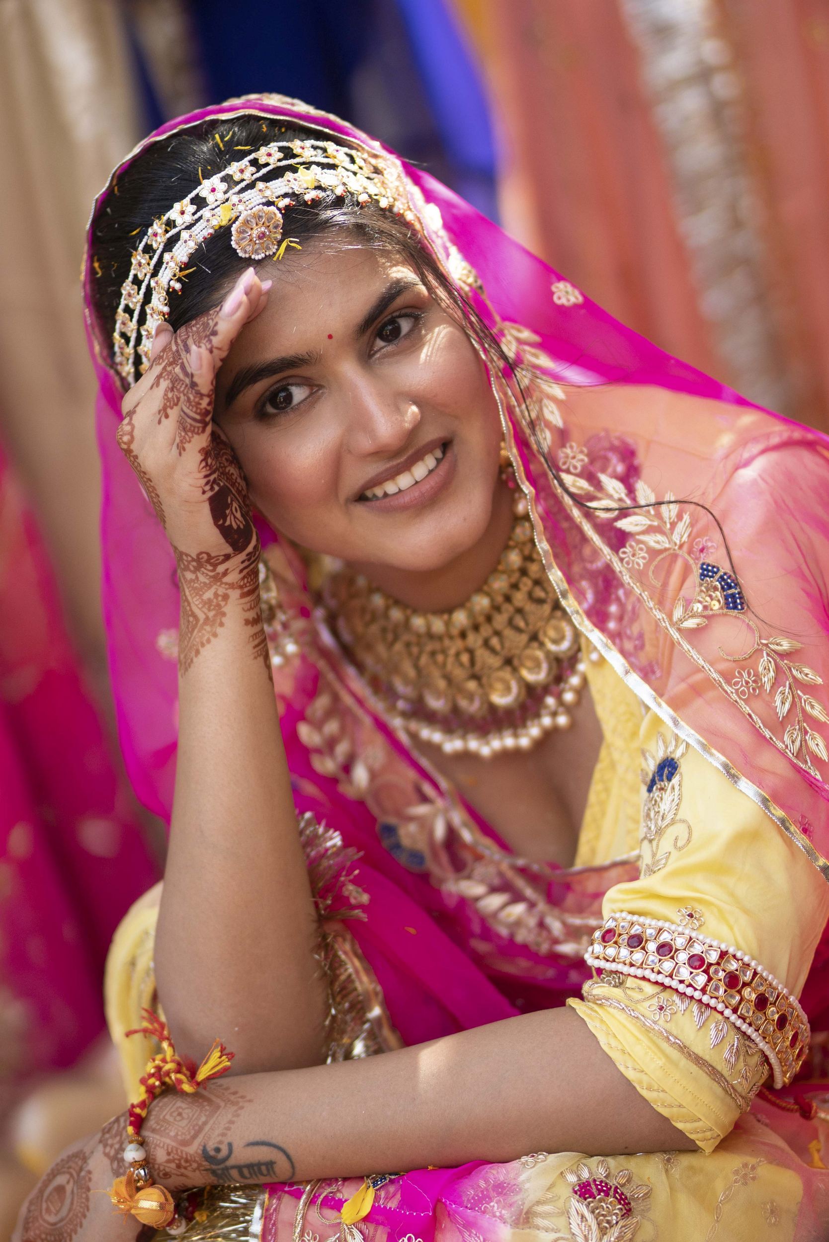 Bride candid shot at Kalichdi ceremony for riya ruchier wedding